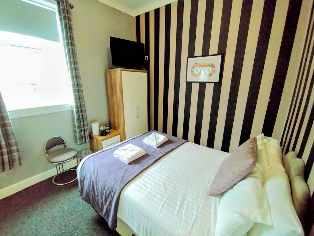 Oyo Gin House Hotel 19/50