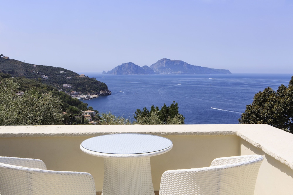 Hotel Vista Di Capri 36/38