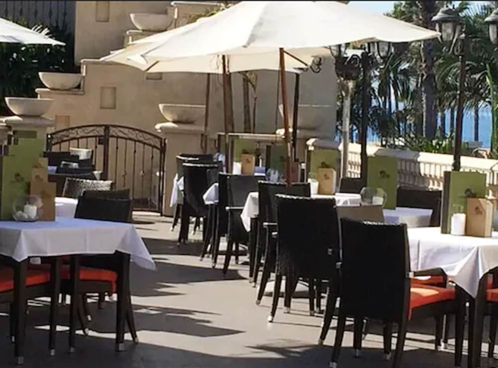 Balboa Inn 44/73