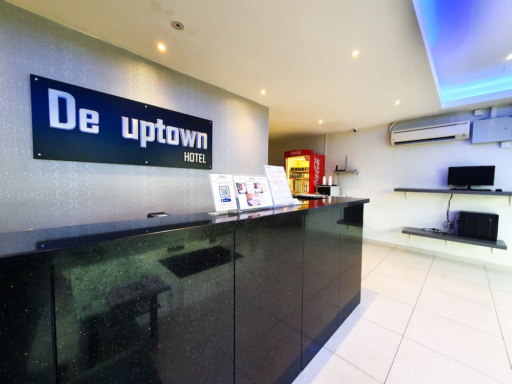 De Uptown Hotel Pj 222 7/57