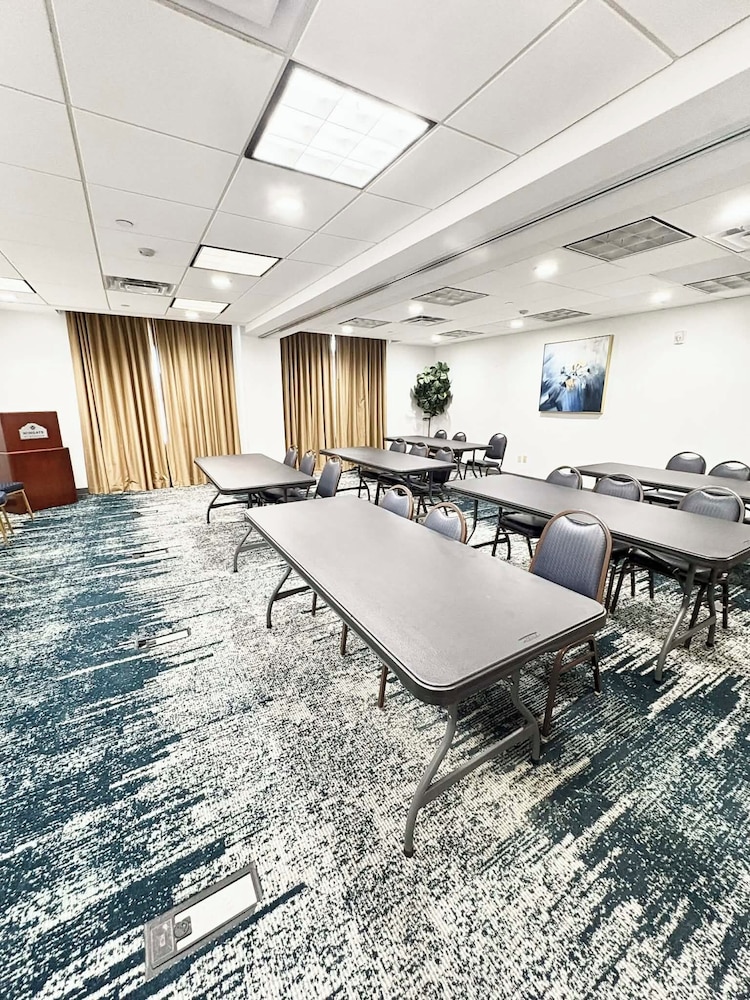 Wingate By Wyndham Houma LA 28/53