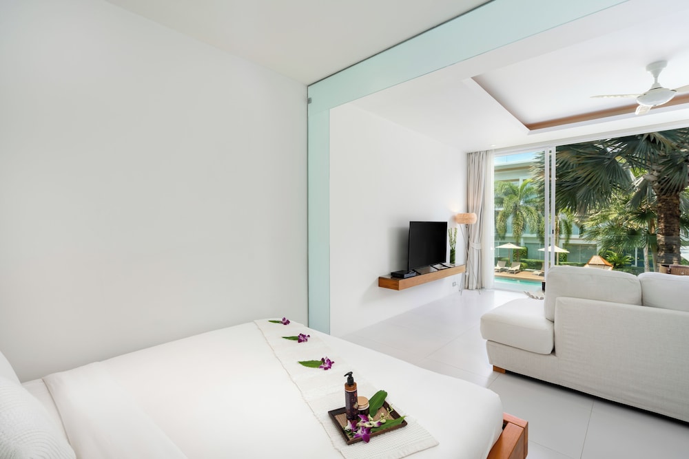 One Bedroom Suite