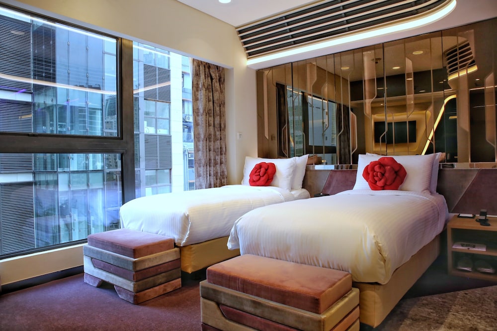 Butterfly on LKF Boutique Hotel Central 12/39