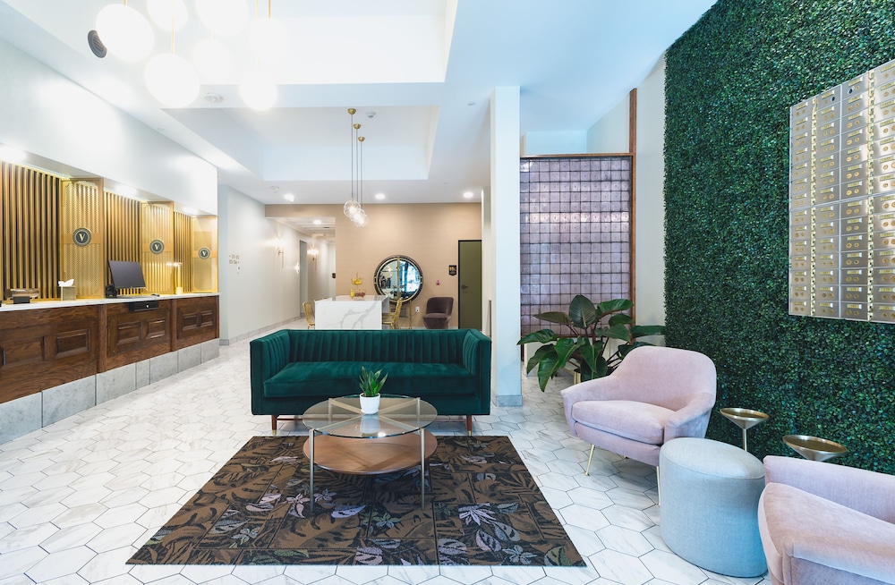 The Vault Hotel 3/17