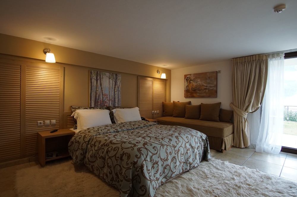 Forest Suites Boutique Hotel 5/79