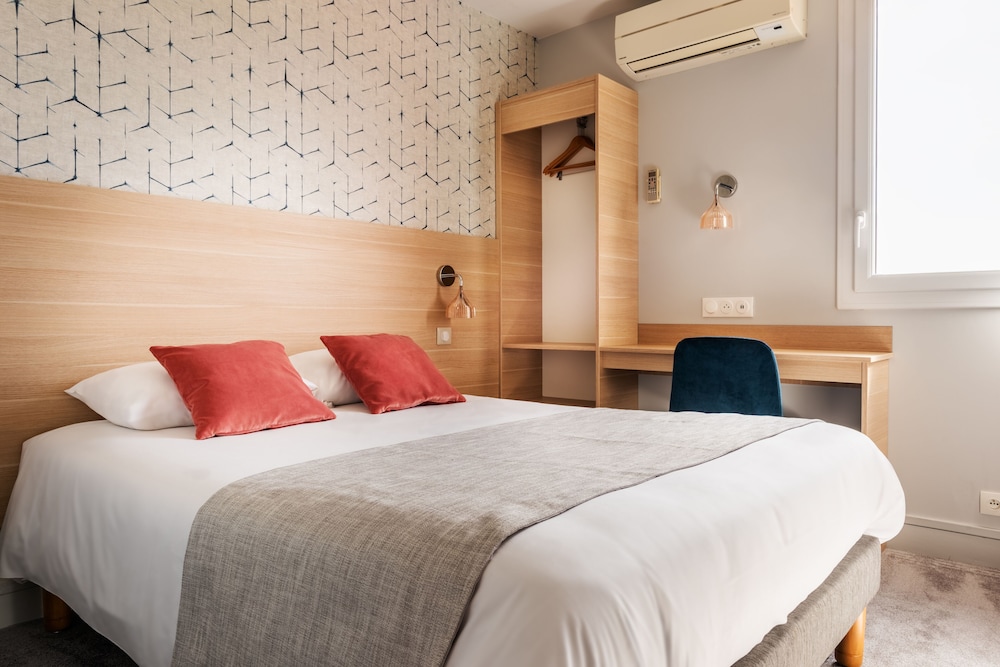 Hotel Astrea 12/40