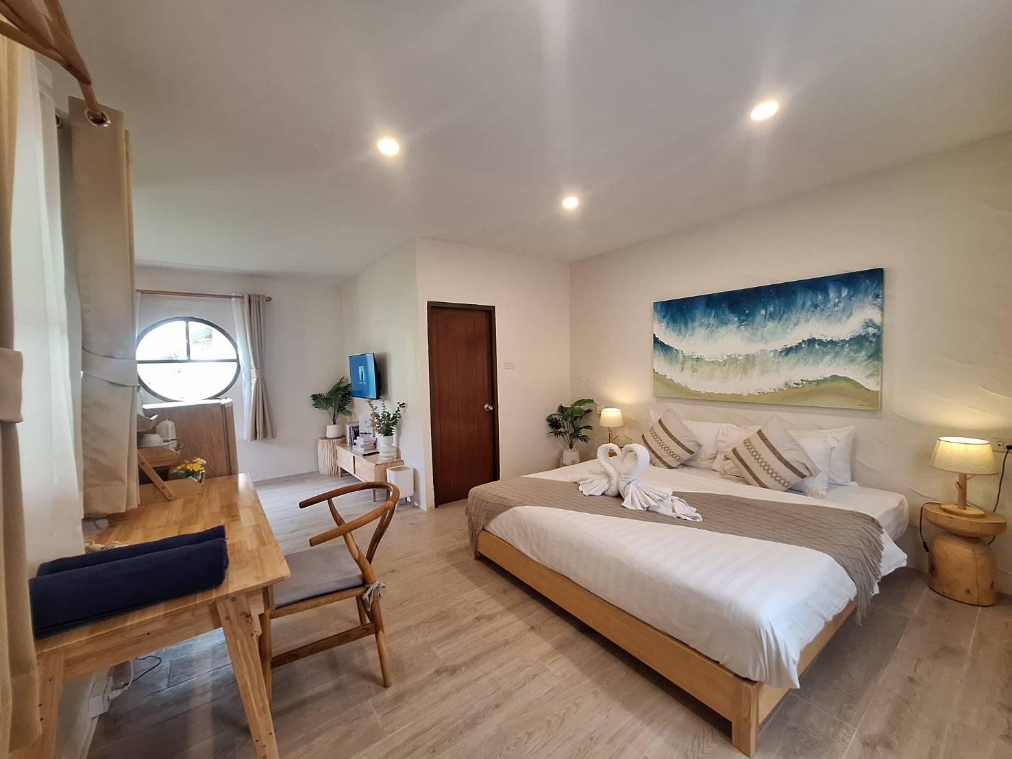 DELUXE, BUNGALOW