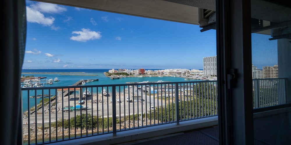 Seaside Condominium Rana Chatan 3/73