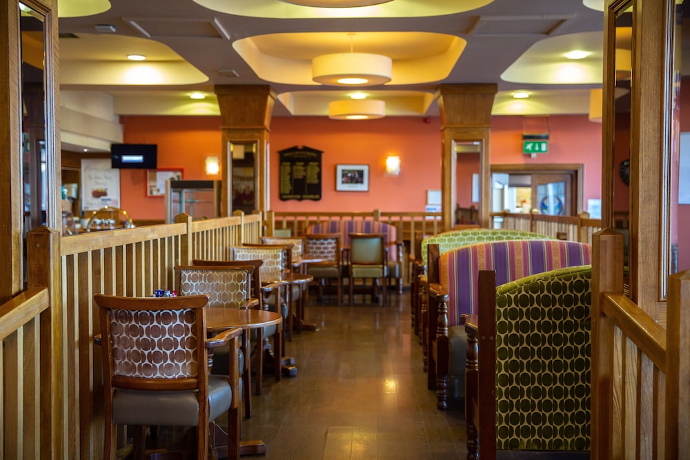 West County Hotel 16/30