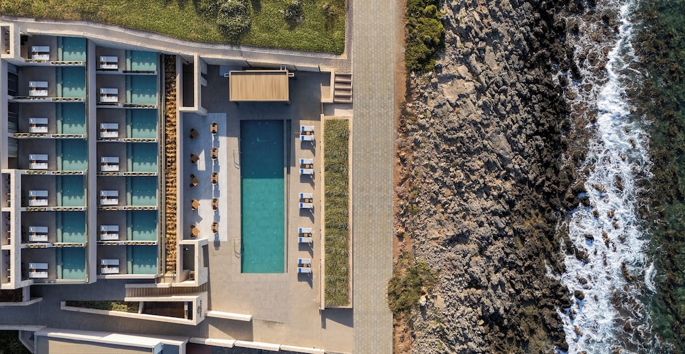 Castelo Boutique Suites by the sea 4/76