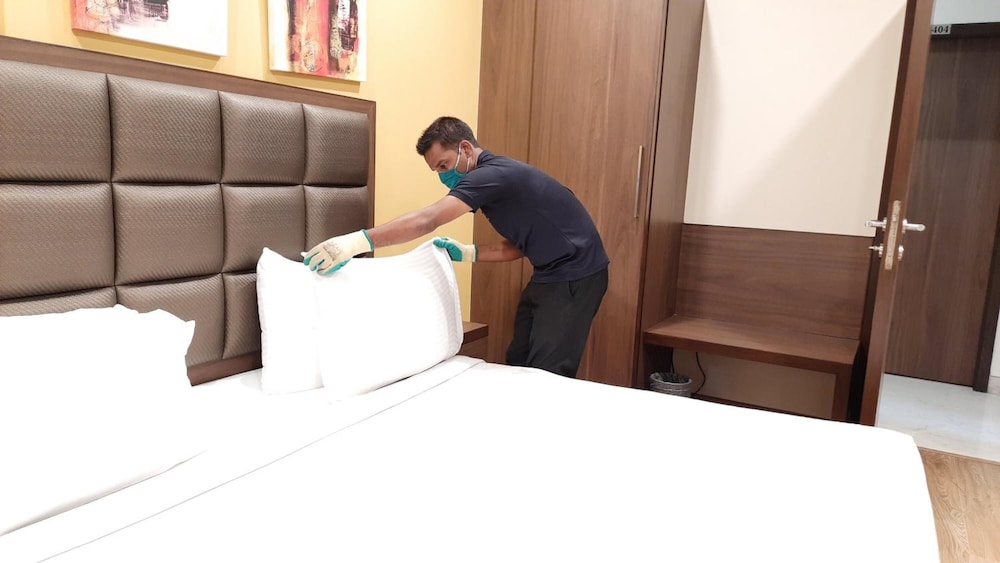 Hotel Amigo 15/18