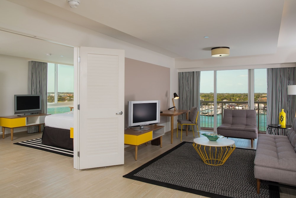 Warwick Paradise Island Bahamas - Adults Only 44/72