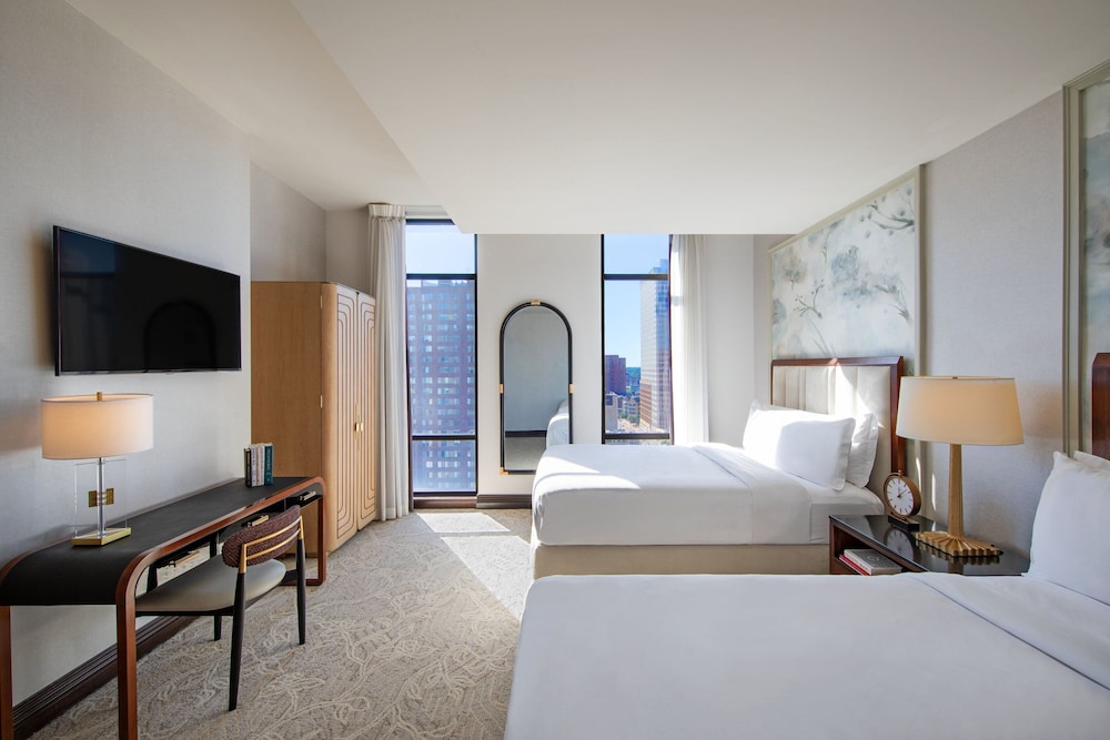 SUPERIOR, 2 QUEEN BEDS, ACCESSIBLE