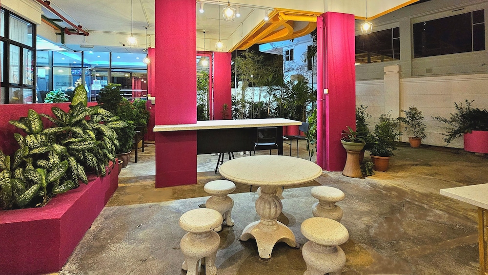 Goodhope Hotel Kelawei 45/71
