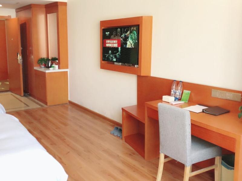 Vatica Hotel Fuyang Linquan Tenghui International City Branch 30/40