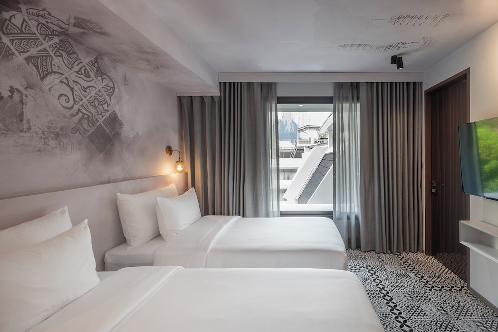 SUPERIOR, TWIN BEDS