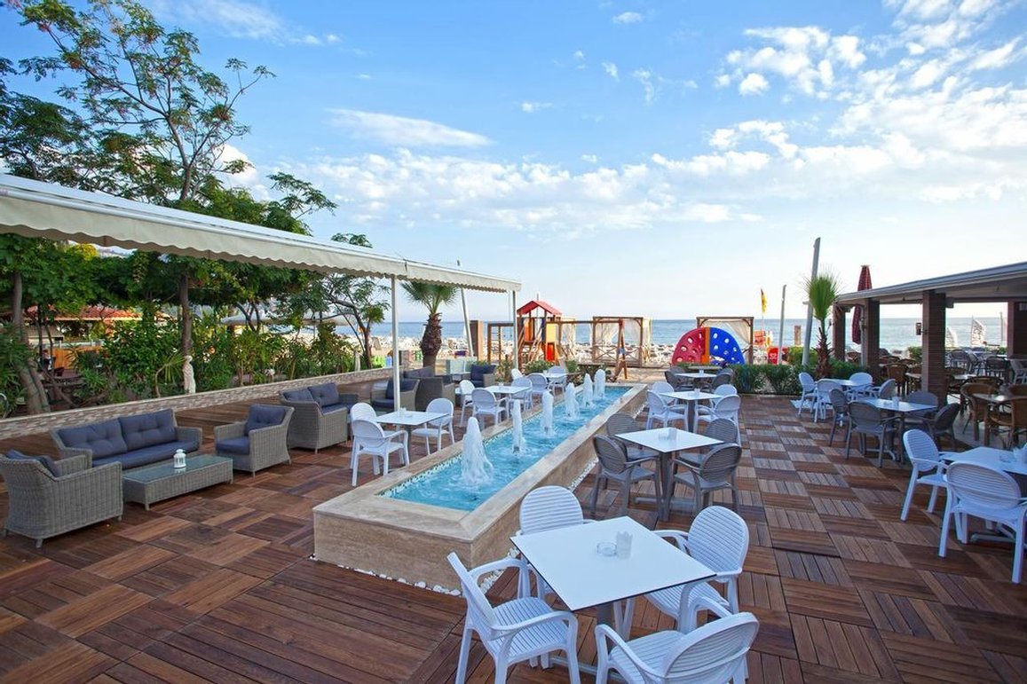Xperia Saray Beach 56/67