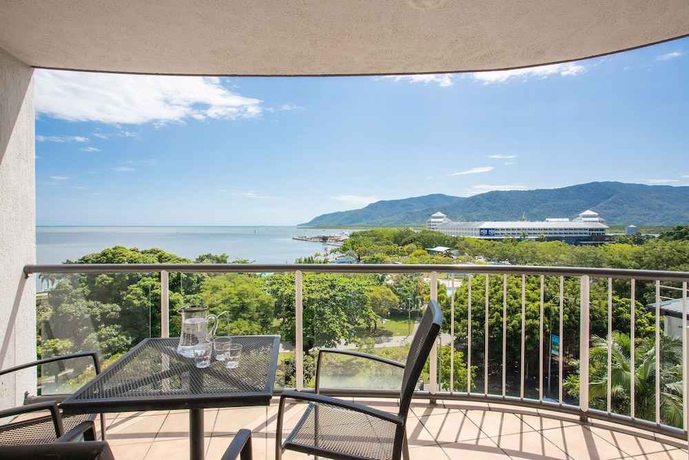 BreakFree Royal Harbour Cairns 23/43