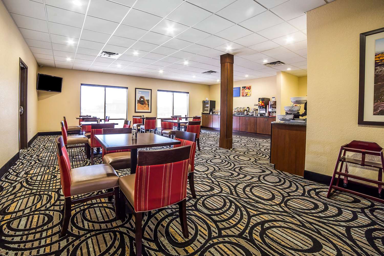 COMFORT INN BALLARD-ROOSEVELT 27/30