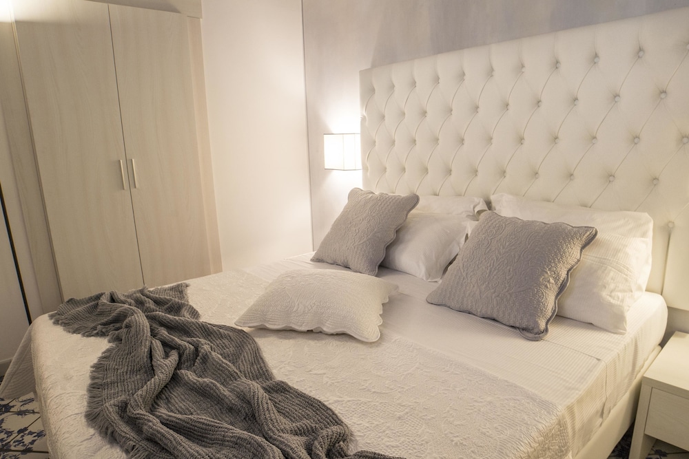 Morelli Suite 40/50