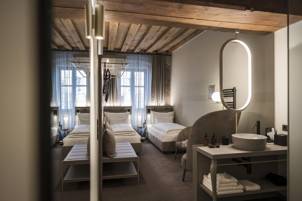 Hotel Weisses Kreuz Innsbruck 62/71