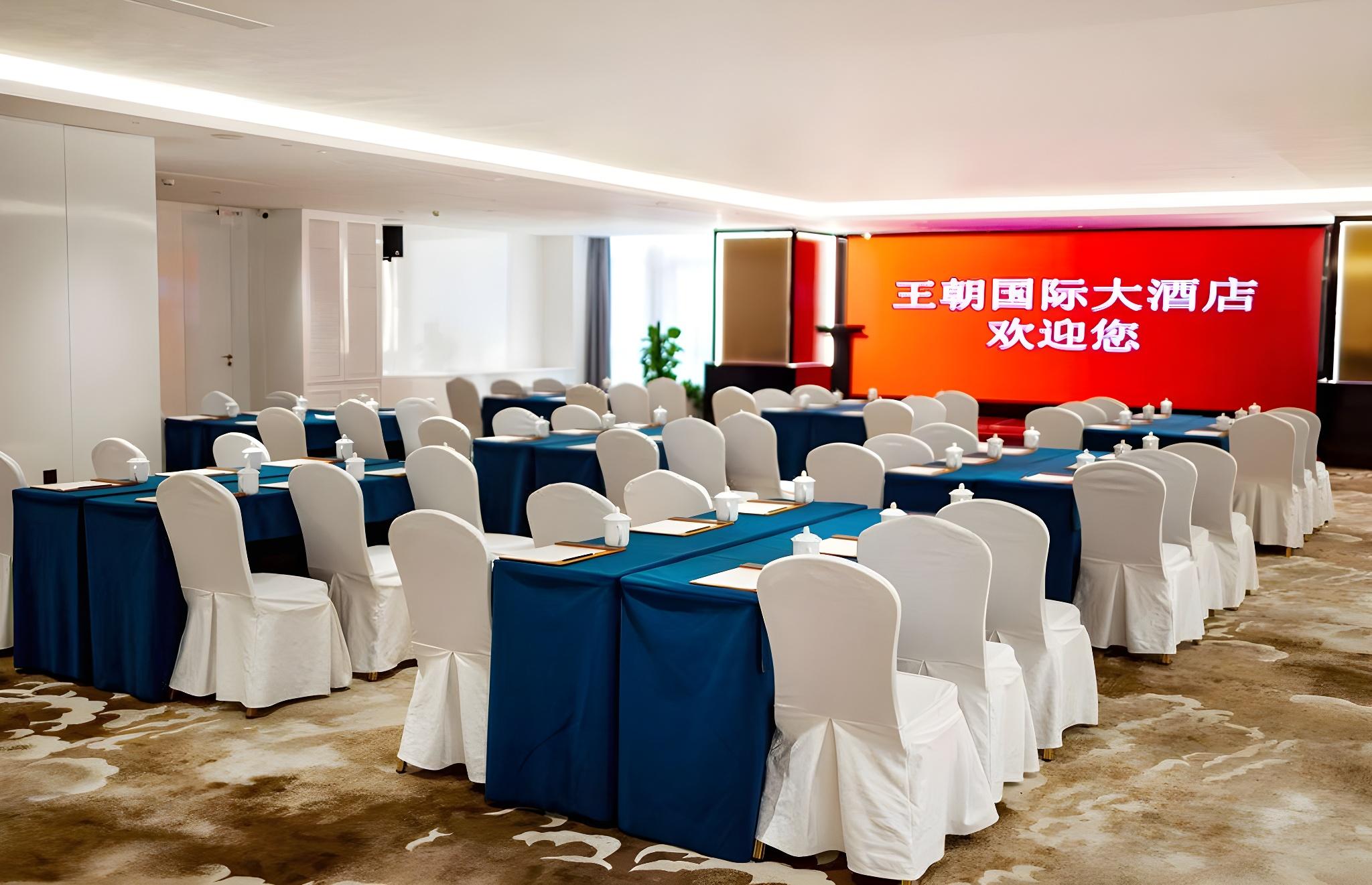 Dynasty International Hotel 39/43