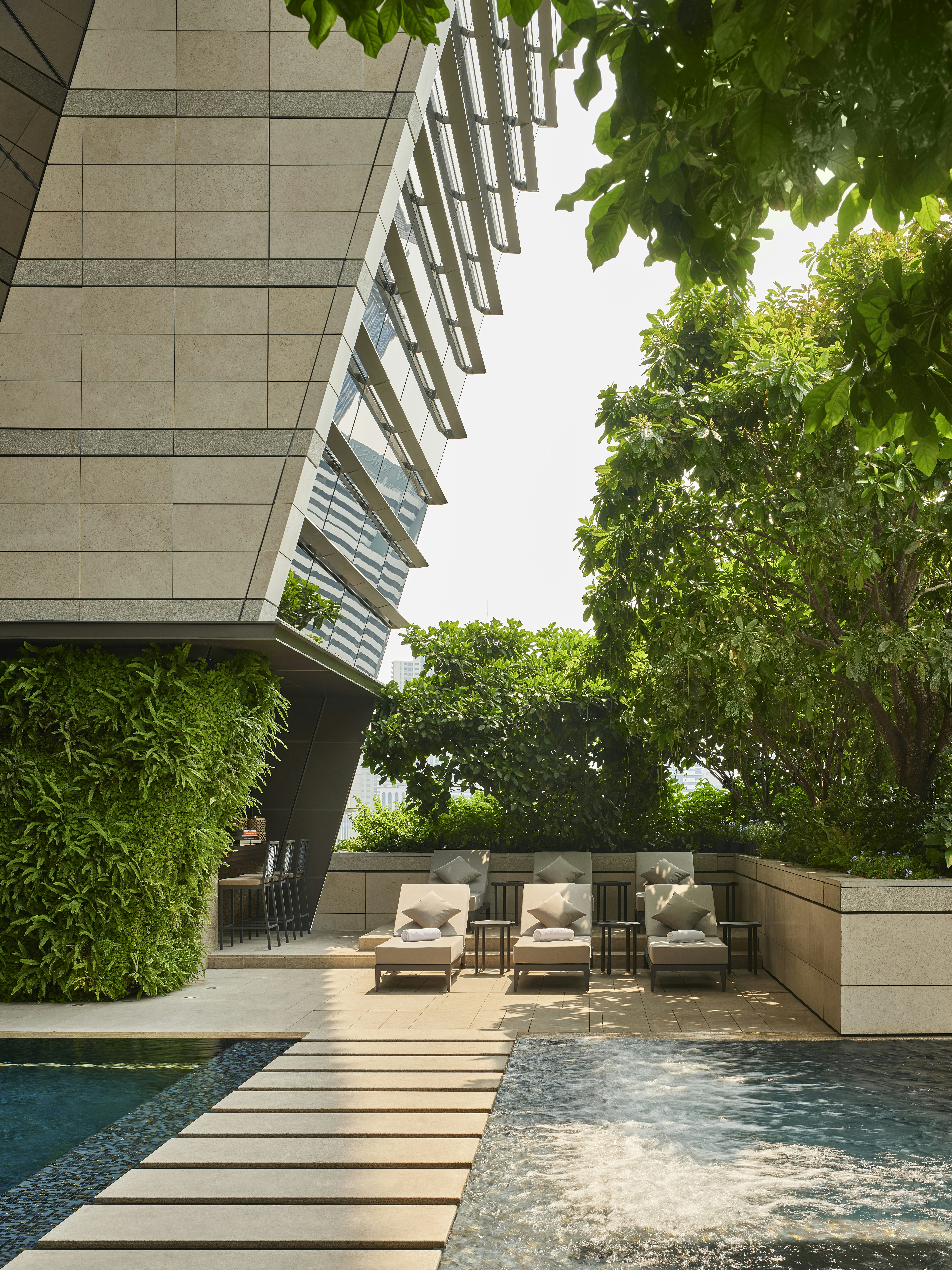 Rosewood Bangkok 79/84