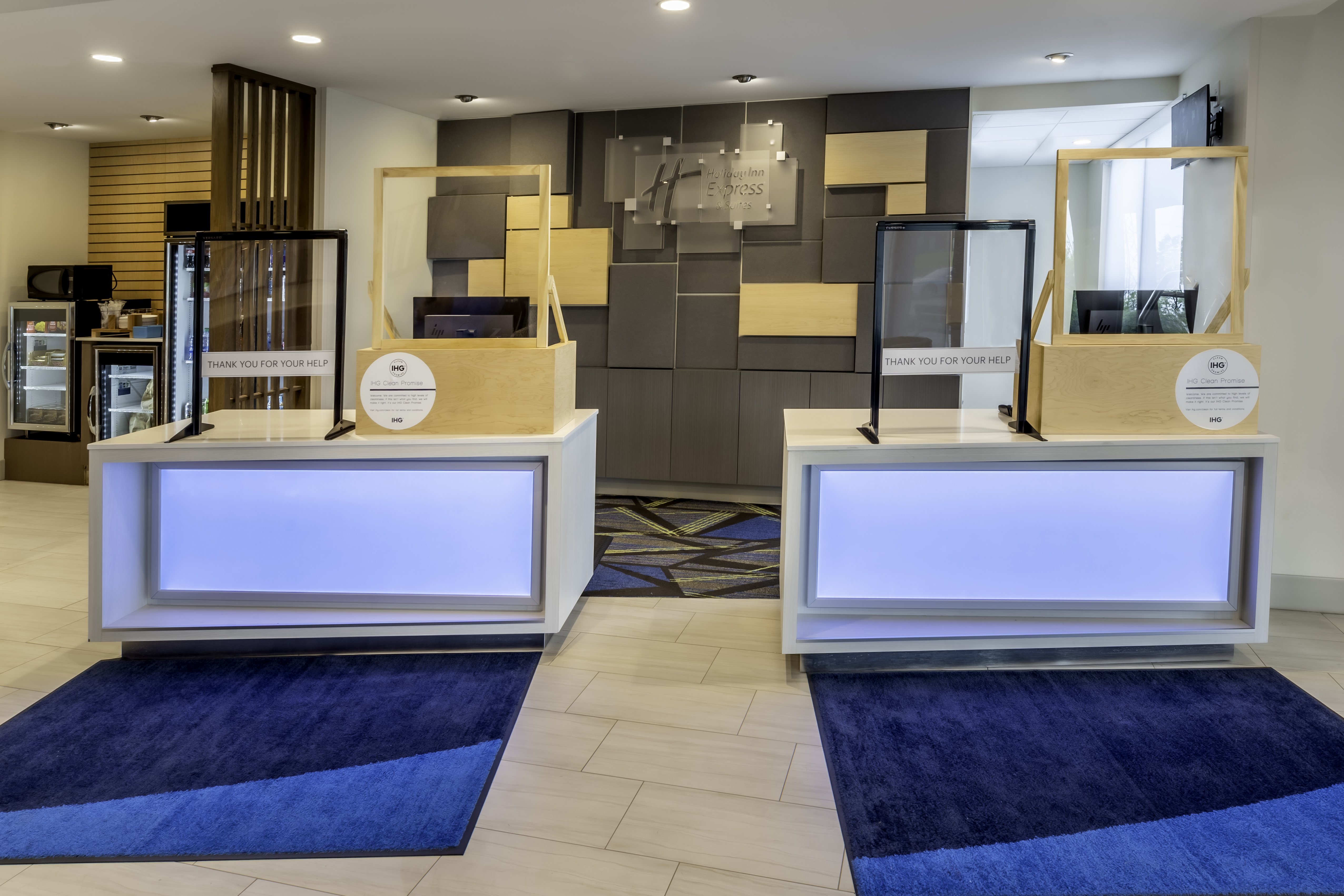 Holiday Inn Express & Suites Milwaukee - West Allis 4/61
