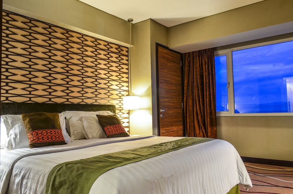 Grand Allison Jayapura 4/31