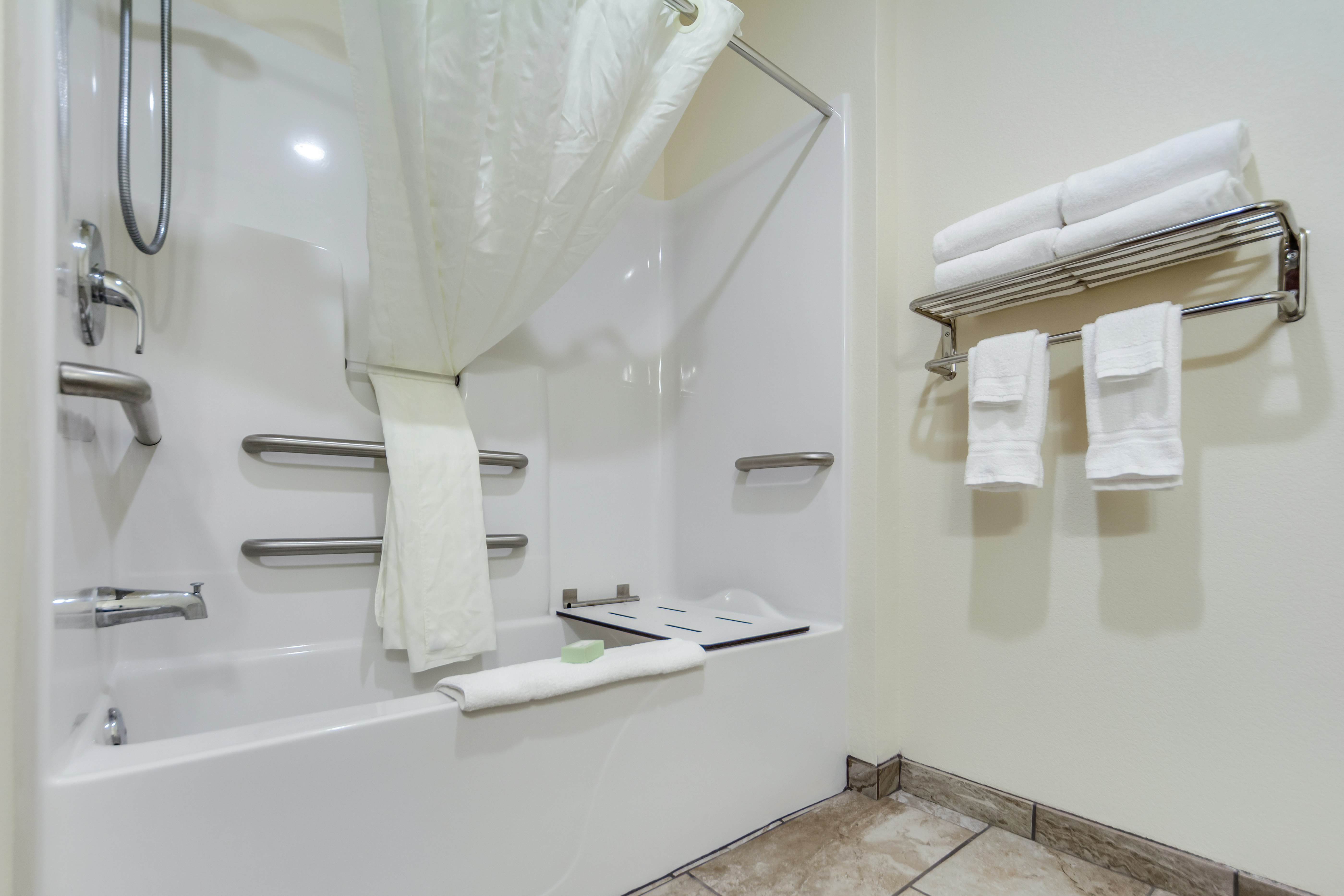Cobblestone Inn & Suites - Holdrege 44/45