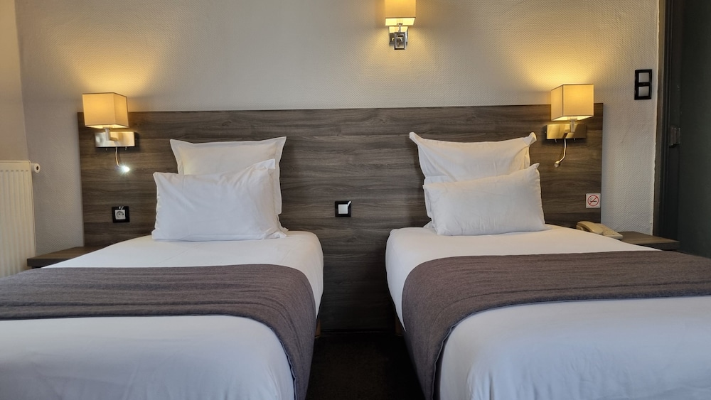 Superior, Twin Beds, COMFORT HOTEL ACTUEL CHAMBERY CENTRE 2/8