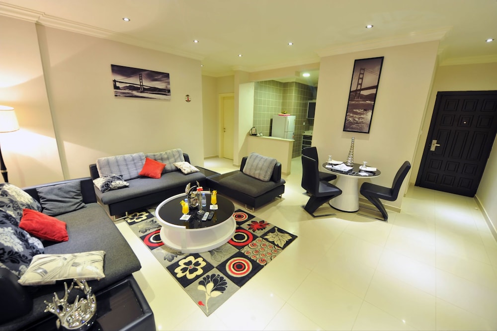 أجنحة الجنادرية 7(Al Janaderia Suites 7) 16/23