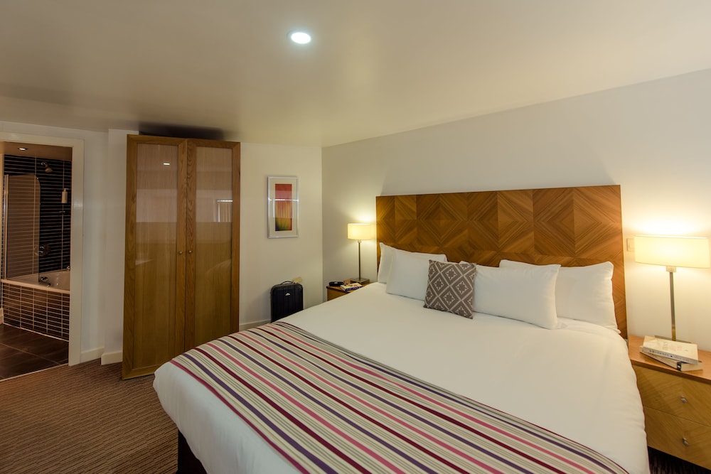 Premier Suites Liverpool 16/58