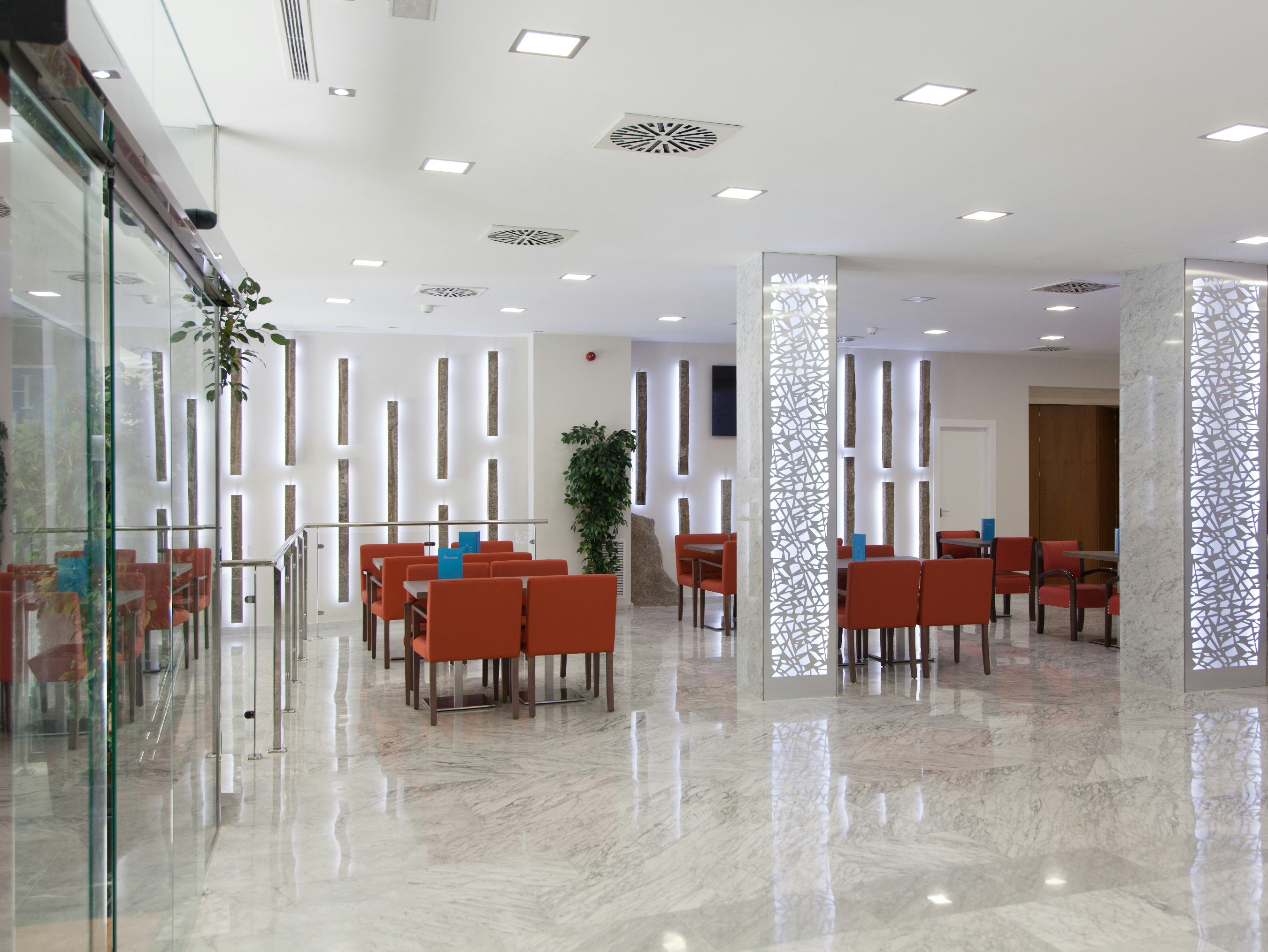 Porcel Sabica Hotel 64/83