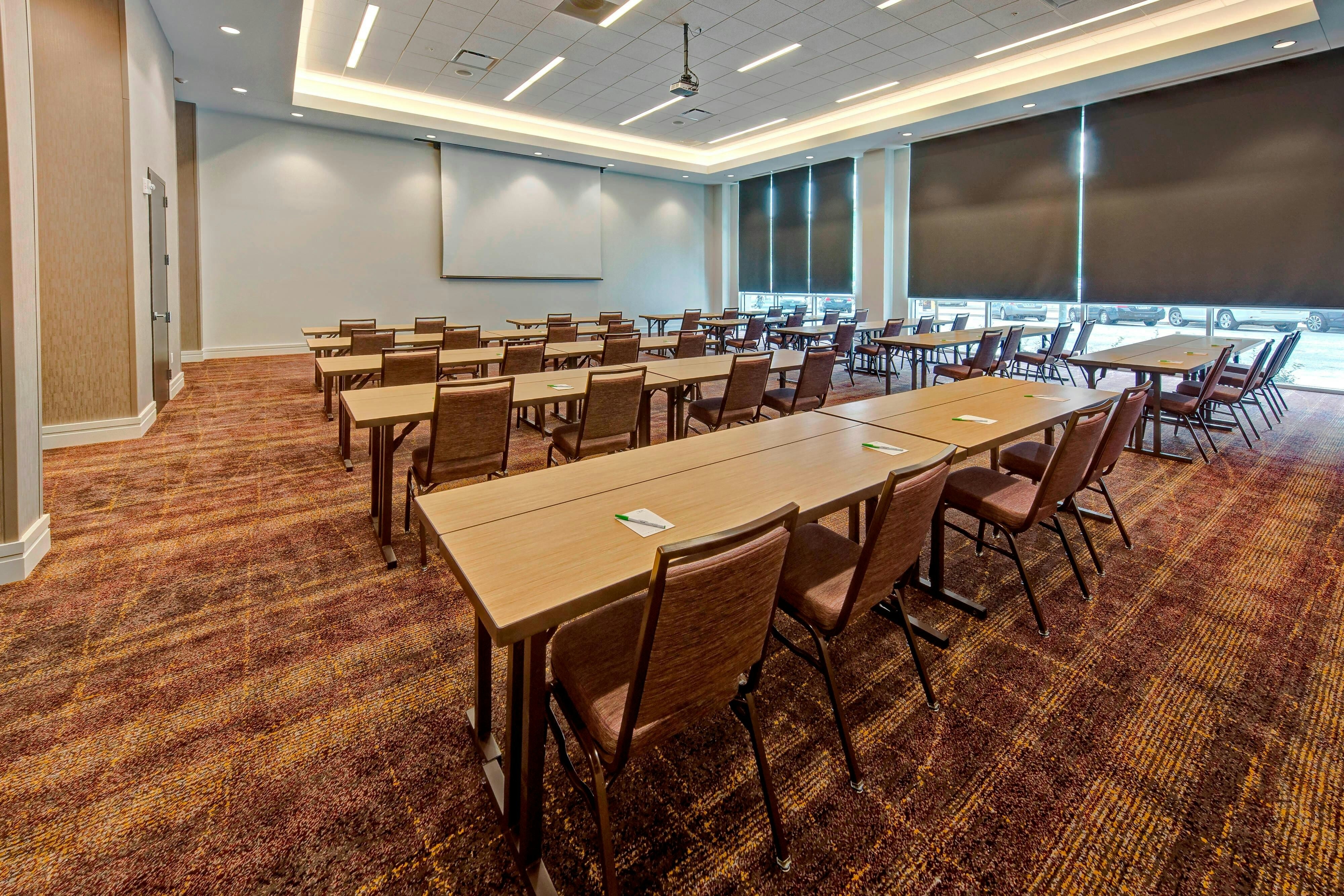 Courtyard by Marriott Kansas City Downtown/Convention Center 12/13