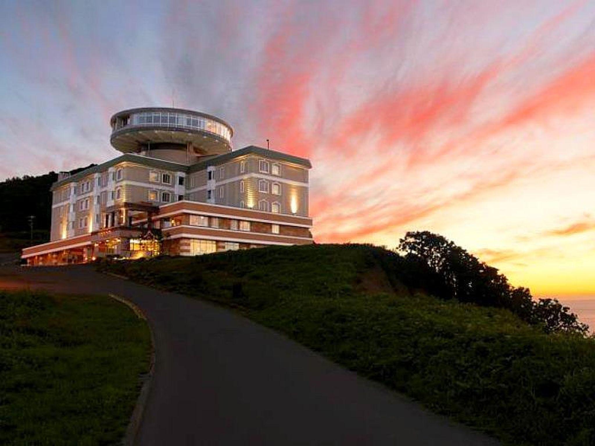 Semi Western, Style, Type A, Ocean View