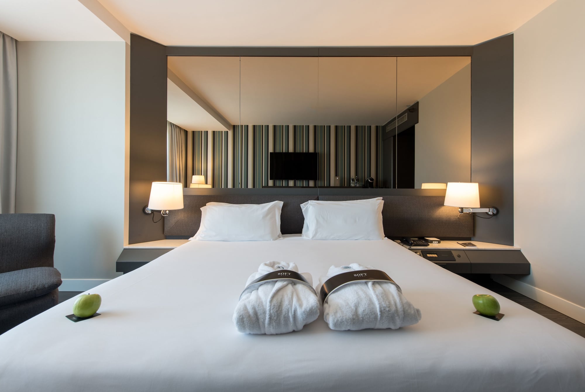 STANDARD, DOUBLE BED