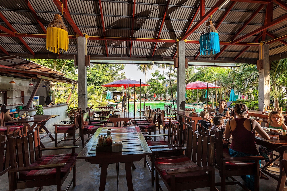 Lanta Klong Nin Beach Resort 45/70