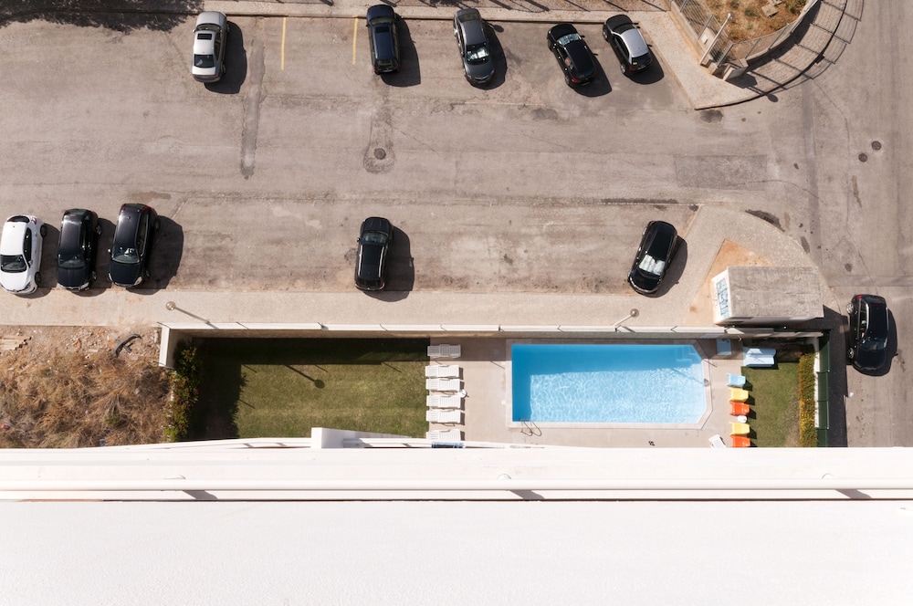 Studio 17 By Atlantic Hotels 18/35