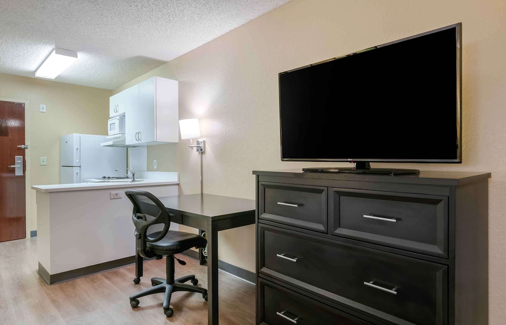 Extended Stay America - St. Louis - O Fallon Il 33/41