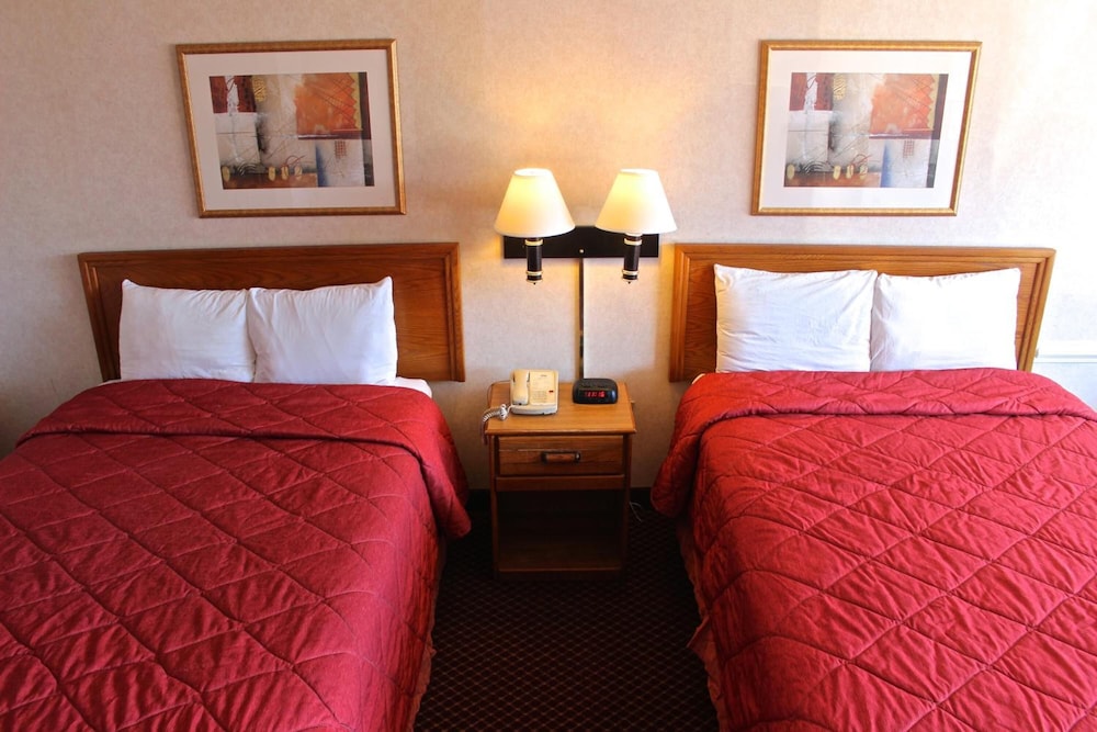 Regency Inn 16/33