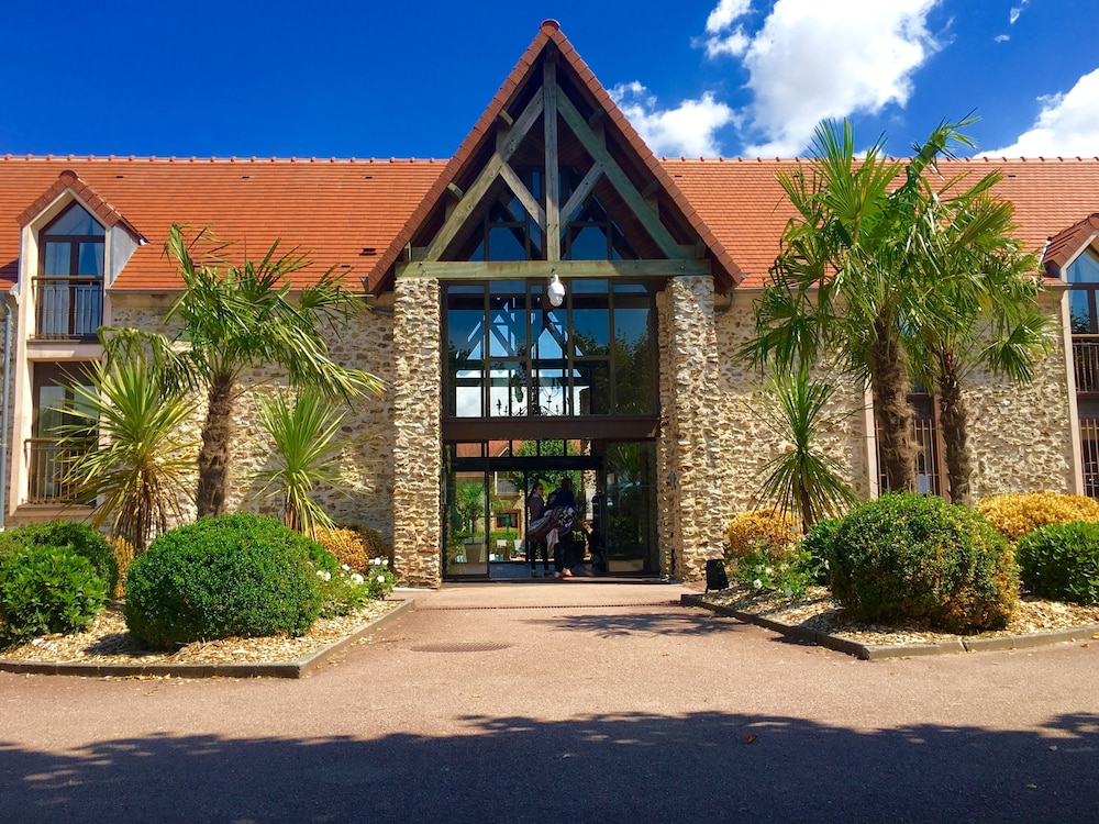 Golf Hotel Domaine de La Brie 35/50