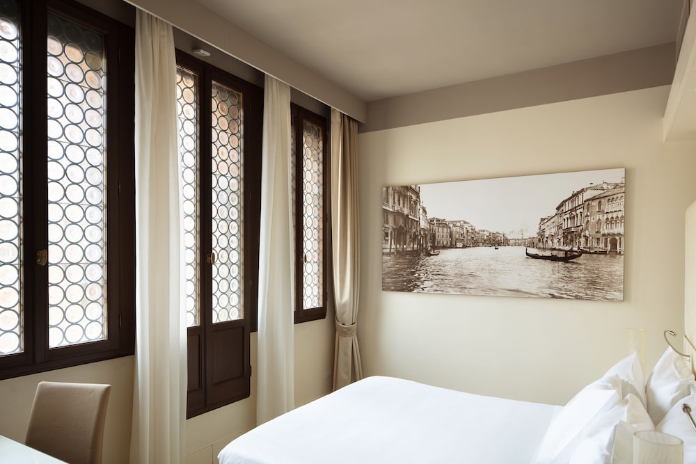 Palazzo Barocci Venezia 32/72