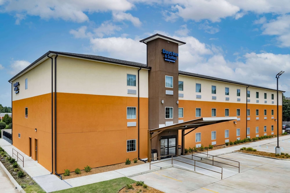 Days Inn Suites By Wyndham Horn Lake Graceland Area 3/29