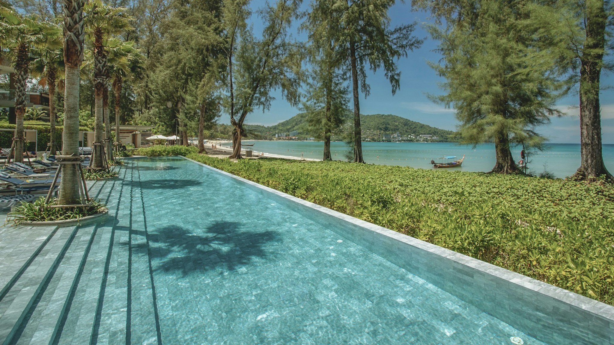 Twinpalms MontAzure Phuket Resort 77/81