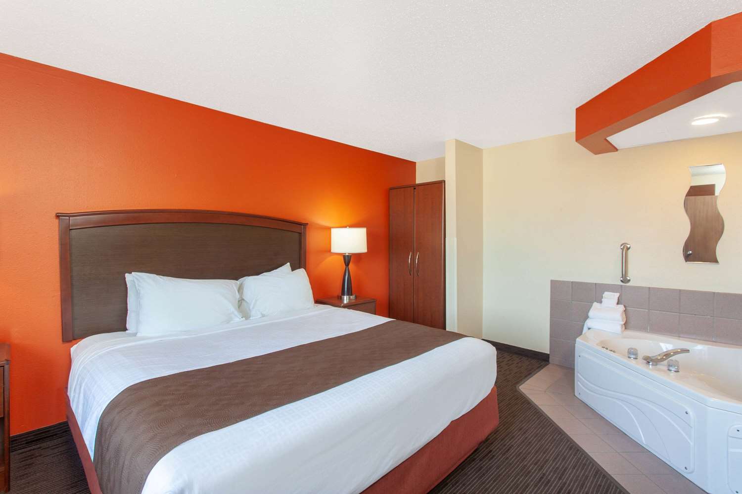 AmericInn by Wyndham St. Cloud MN I-94 8/35