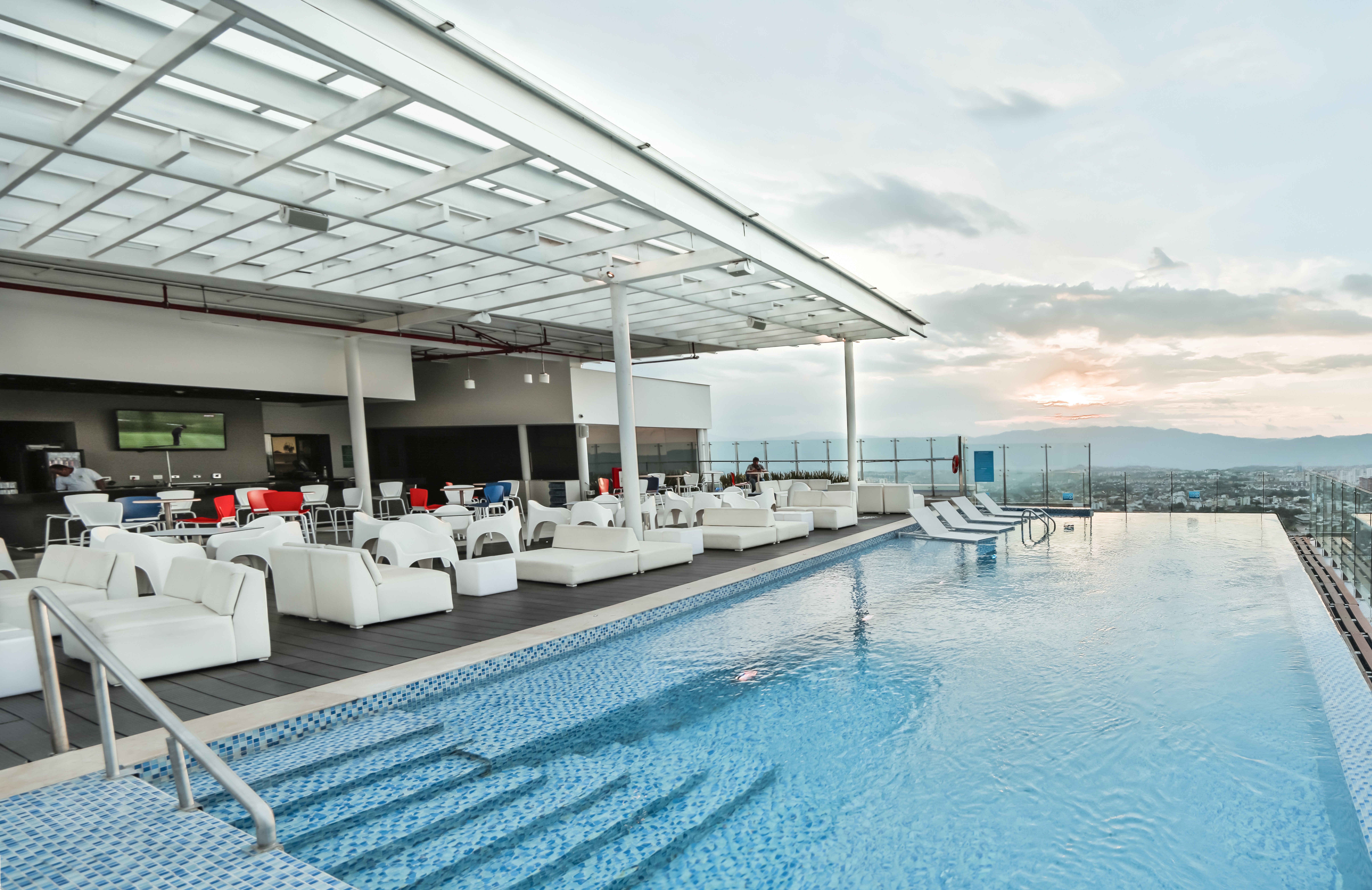 Holiday Inn Bucaramanga Cacique 37/74