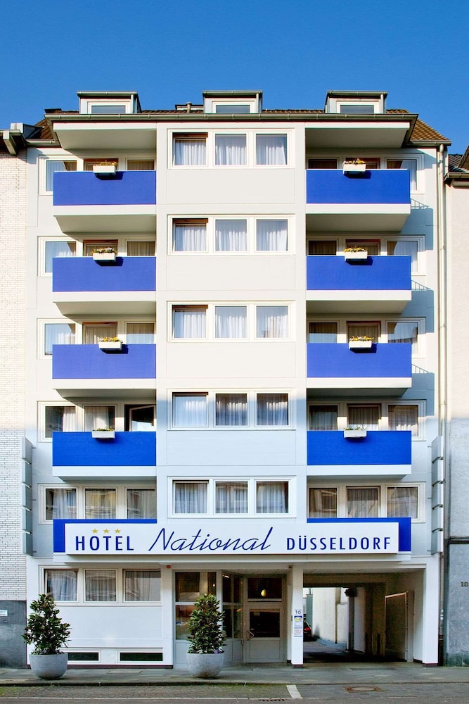 Hotel National Dusseldorf 1/36