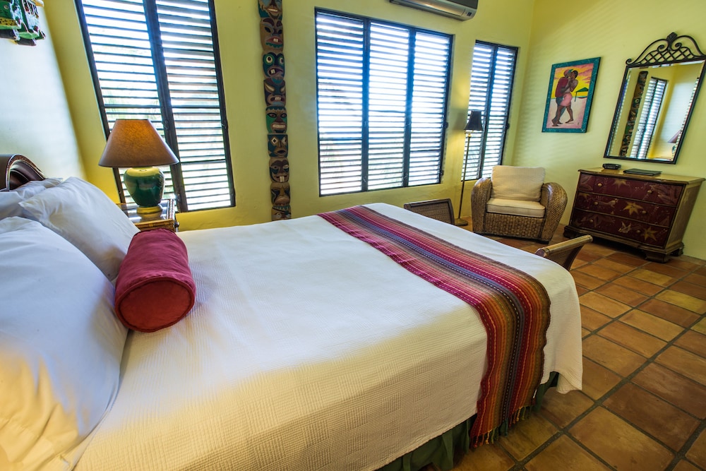 High, Standard, Queen Bed, Accessible