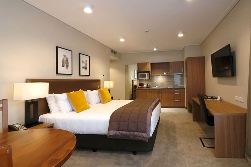 2 BEDROOMS, SUPERIOR, APARTMENT